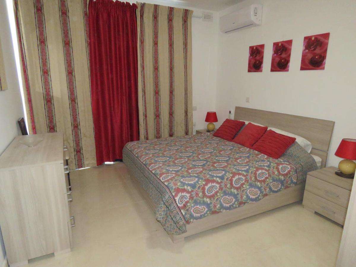 Aquamarine Sea Front Apartments - First Floor Marsaskala Extérieur photo